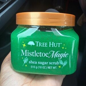 Tree Hut Mistletoe Magic Green Shea Sugar Scrub